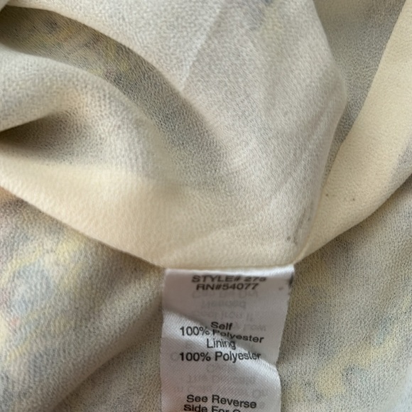 Cabi Style #275 Scatter Print Floral Cami Top Size Small - Picture 14 of 15